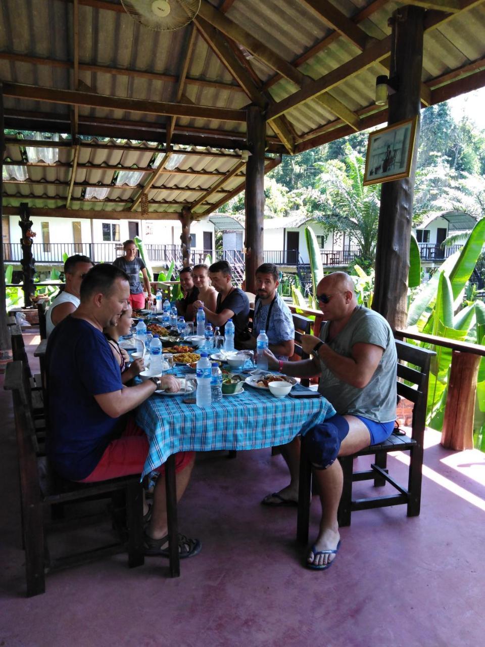 Khao Sok National Park Khaosok River Camp מראה חיצוני תמונה