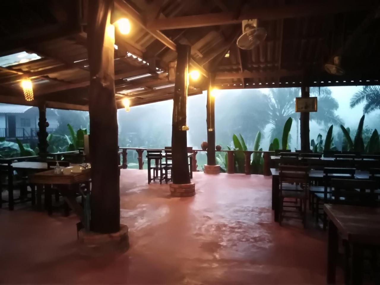 Khao Sok National Park Khaosok River Camp מראה חיצוני תמונה